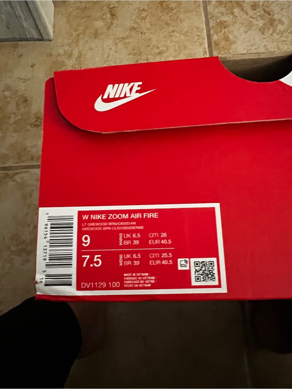 Zoom Air Fire Nike Women's New with box - Picture 5 of 5